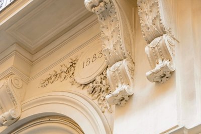 De kracht van het sierlijke ornament