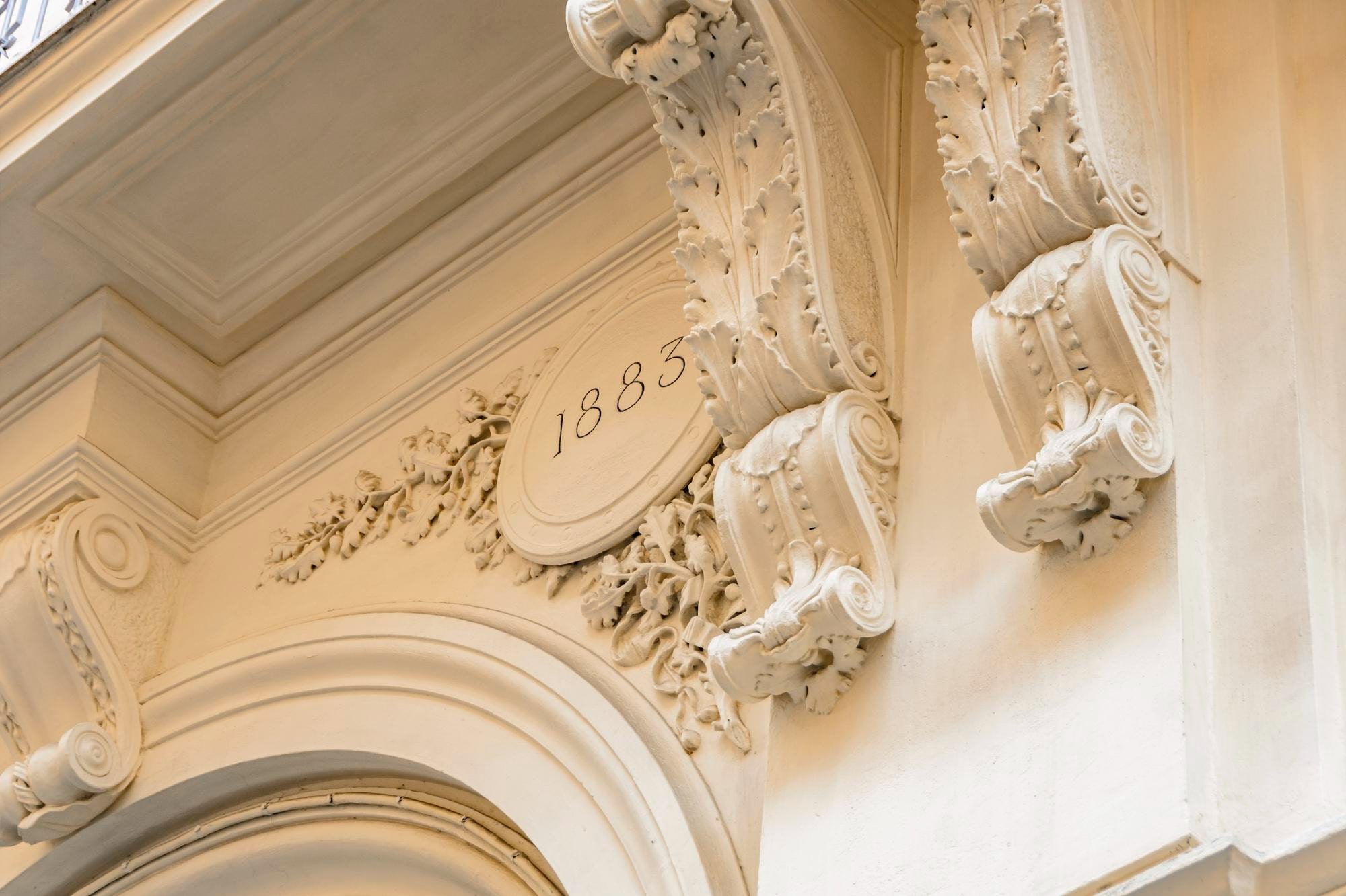 De kracht van het sierlijke ornament